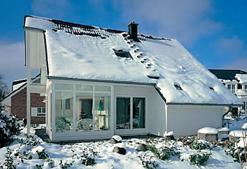 Imagebild: Einfamilienhaus im Winter